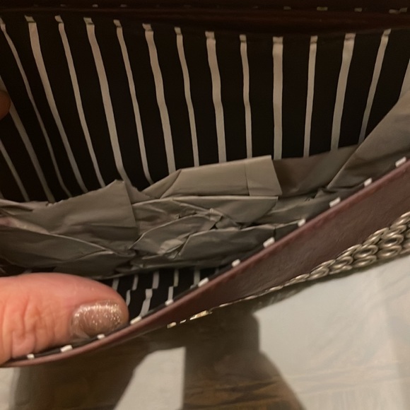 New Urban expressions cross body bag - Picture 6 of 9